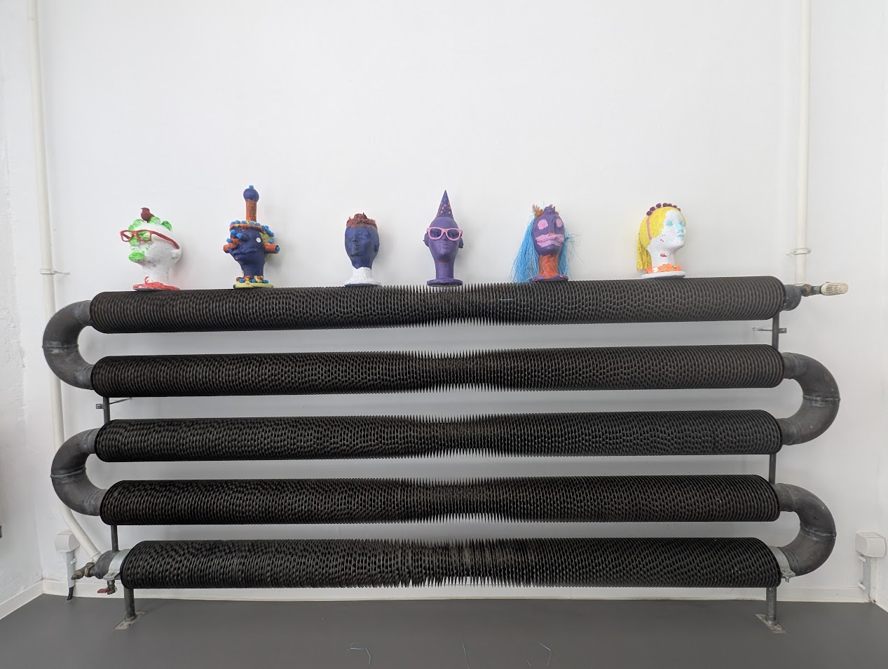 Kunst der Ausstellung ME, MYSELF AND I