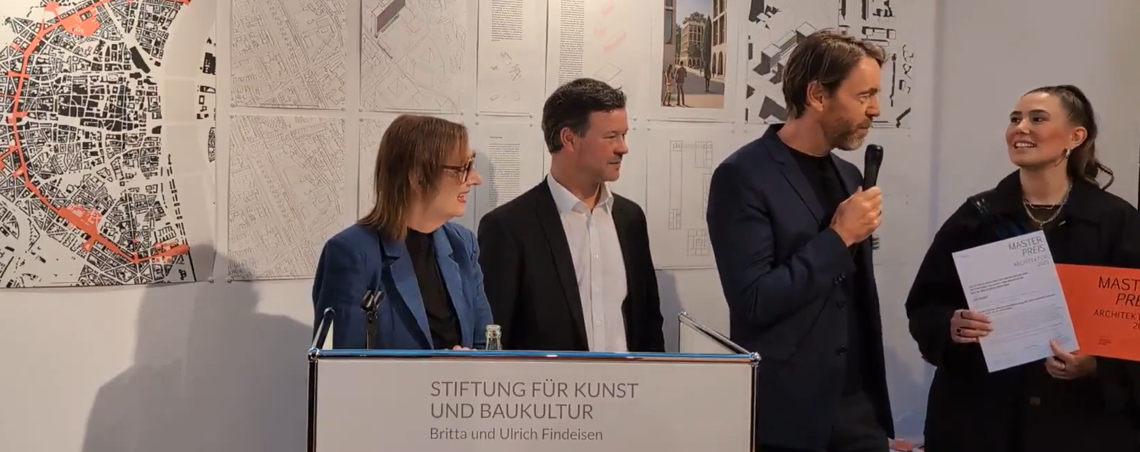 rede-bild-two Björn Vieregge Rede